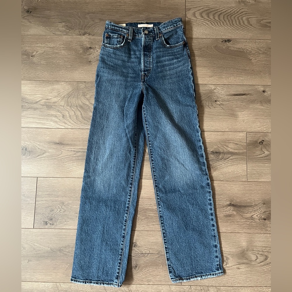 Levi’s Ribcage Straight Jeans